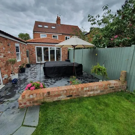 Casa vacanze Spacious 3-bed In Free Parking Sleeps 5